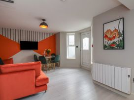 Apt 2 @ Hunter's Quay - North Yorkshire (incl. Whitby) - 984190 - thumbnail photo 5