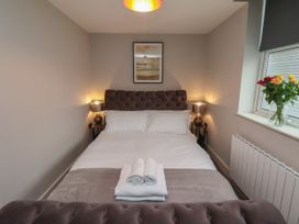 Apt 5 @ Hunter's Quay - North Yorkshire (incl. Whitby) - 984191 - thumbnail photo 11