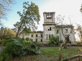 The Old Carriage Court - South Wales - 984473 - thumbnail photo 32