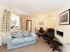 Garden Cottage - Scottish Lowlands - 984982 - thumbnail photo 2