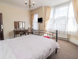Serenity - Kent & Sussex - 986530 - thumbnail photo 18