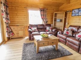 Manor Farm Lodges - Red Kite Lodge - Mid Wales - 986720 - thumbnail photo 5