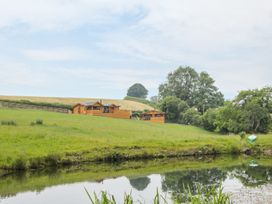 Manor Farm Lodges - Dragon Lodge - Mid Wales - 986721 - thumbnail photo 26