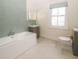 11 Marine Terrace - North Wales - 988083 - thumbnail photo 30