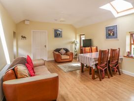 Byre @ Minmore Mews - County Wicklow - 988331 - thumbnail photo 5