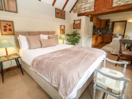 Stable Cottage - Somerset & Wiltshire - 988723 - thumbnail photo 8