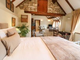 Stable Cottage - Somerset & Wiltshire - 988723 - thumbnail photo 10