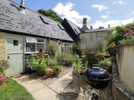 Henmarsh Cottage - Cotswolds - 988992 - thumbnail photo 37