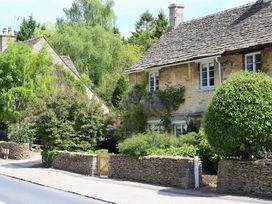 Claypot Cottage - Cotswolds - 988995 - thumbnail photo 2