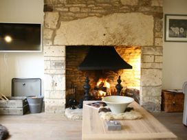 Claypot Cottage - Cotswolds - 988995 - thumbnail photo 9