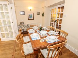 Tovah - Isle of Wight & Hampshire - 989971 - thumbnail photo 8