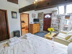 Waterfall Cottage - North Wales - 990678 - thumbnail photo 6