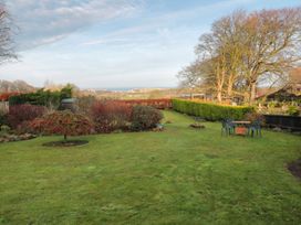 Sneaton Hall Apartment 4 - North Yorkshire (incl. Whitby) - 991604 - thumbnail photo 16