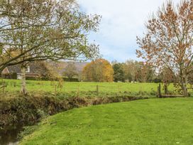 Old Hall Barn 4 - Shropshire - 992269 - thumbnail photo 25