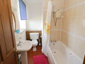 Bay View Cottage - North Yorkshire (incl. Whitby) - 992663 - thumbnail photo 13