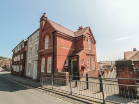 The Old School House - North Yorkshire (incl. Whitby) - 992909 - thumbnail photo 1