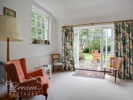 The Old Post Office Cottage - Dorset - 994562 - thumbnail photo 6