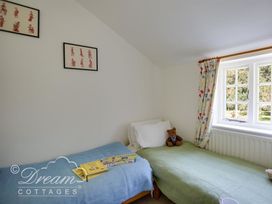 The Old Post Office Cottage - Dorset - 994562 - thumbnail photo 24