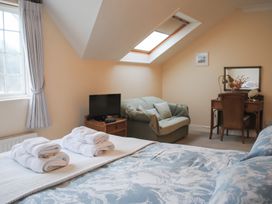 The Hoot, 16 St Elmo Court - Devon - 995513 - thumbnail photo 18