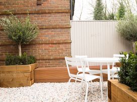 Swan Cottage - Kent & Sussex - 996726 - thumbnail photo 21