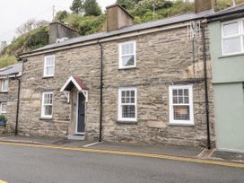 Garreg Lwyd - North Wales - 997271 - thumbnail photo 2