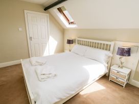 Plum Cottage - North Yorkshire (incl. Whitby) - 998097 - thumbnail photo 23