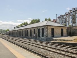 Sir Nigel Gresley @ Engine Shed - North Yorkshire (incl. Whitby) - 998757 - thumbnail photo 1