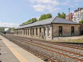 Repton @ Engine Shed - North Yorkshire (incl. Whitby) - 998766 - thumbnail photo 1