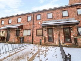 17 Fewster Way - North Yorkshire (incl. Whitby) - 999118 - thumbnail photo 16