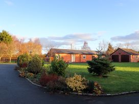 Commonwood Cottage - North Wales - 999600 - thumbnail photo 24
