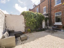 West Cliff Apartment - North Yorkshire (incl. Whitby) - 999913 - thumbnail photo 1