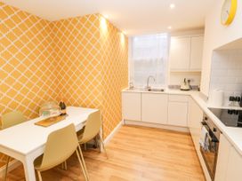 West Cliff Apartment - North Yorkshire (incl. Whitby) - 999913 - thumbnail photo 11
