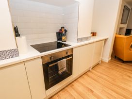 West Cliff Apartment - North Yorkshire (incl. Whitby) - 999913 - thumbnail photo 17