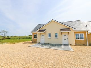 6 Yarmouth Cottages photo 1