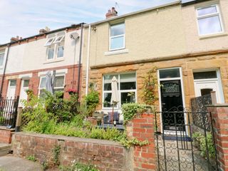 4 Ford Street photo 1