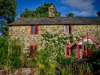 Bwthyn Dyfi photo 1