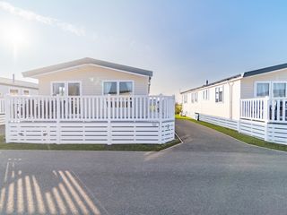 3 bedroom Lodge at Pevensey Bay