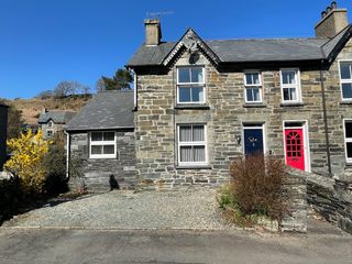 7 Castle Terrace photo 1