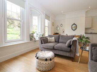 Enbrook View photo 1
