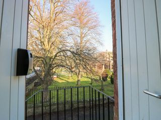 Pear Cottage - Priorwood Garden photo 1