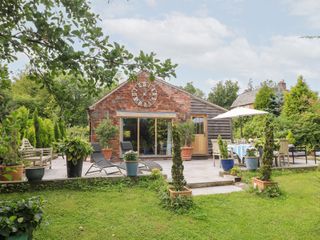 Ladycroft Barn photo 1