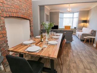 Hilderthorpe House photo 1