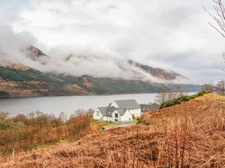 Lochy Lookout photo 1