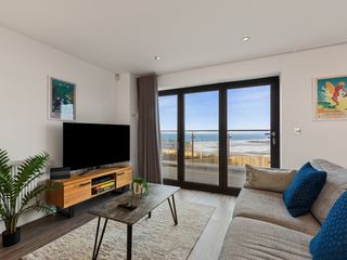 One Sand Banks photo 1
