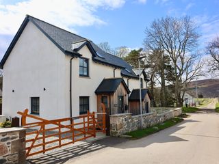 Kilmuir Cottage photo 1