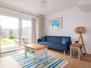 6 Ocean Heights photo 1