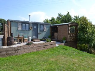 Bracken Hut at Copy House Hideaway photo 1