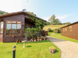 6 Badgers Retreat photo 1