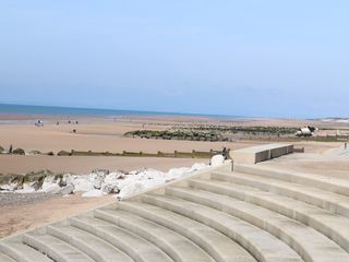 Anandom photo 1