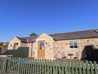 Dunlin Cottage - Lucker Steadings